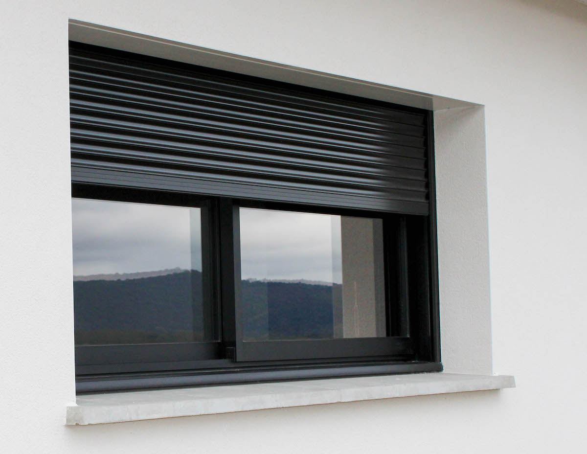 Réalisation Brise-soleil orientables et volets roulants