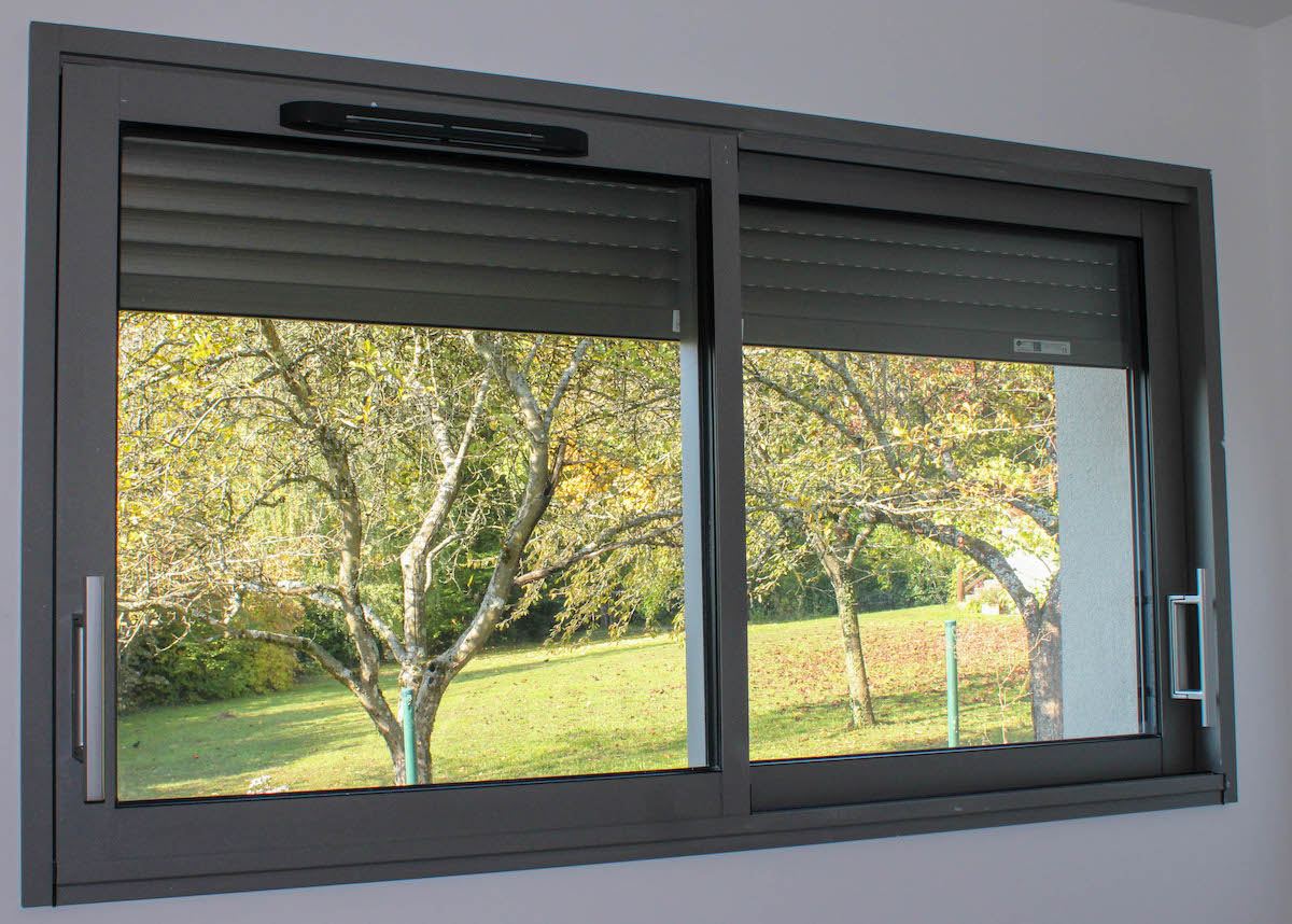 Réalisation Brise-soleil orientables et volets roulants