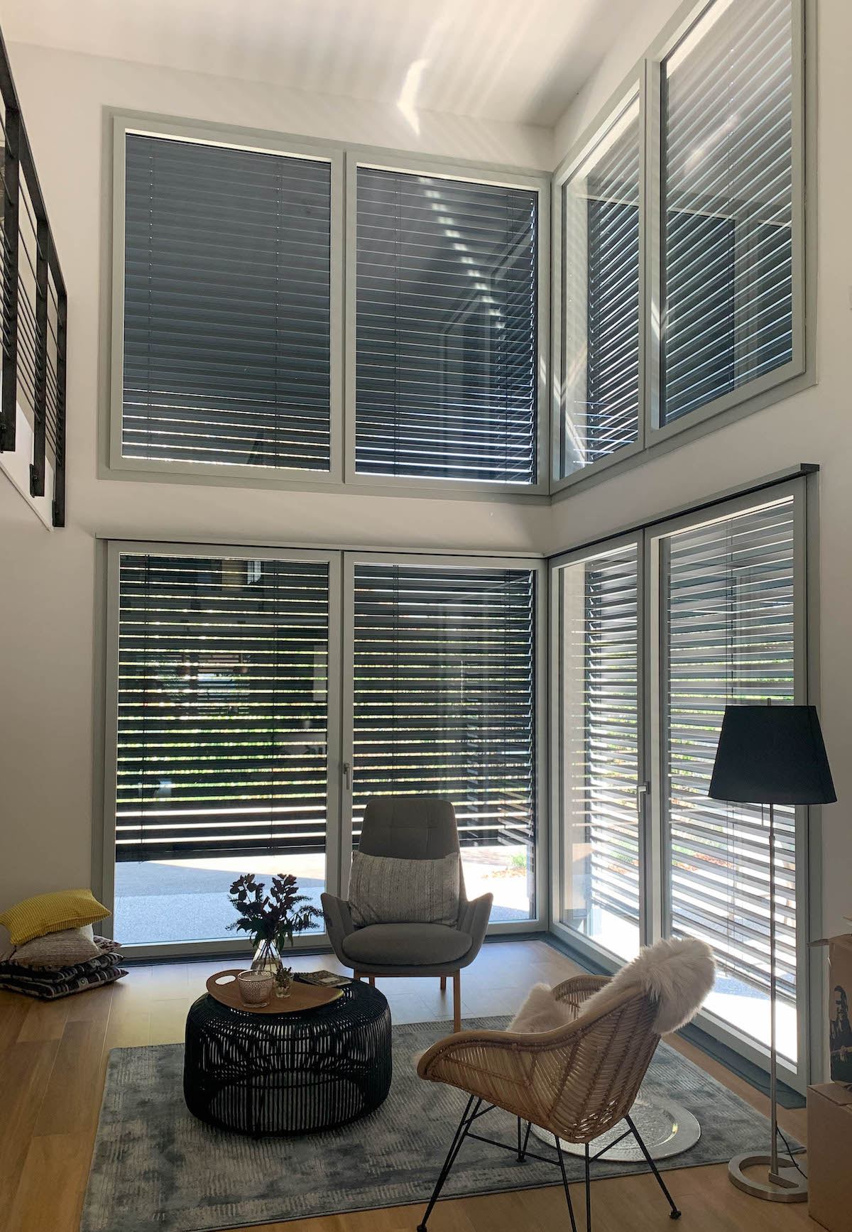 Réalisation Brise-soleil orientables et volets roulants